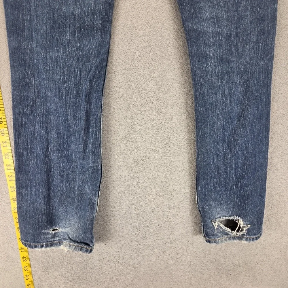 Vintage Levis Engineered Jeans Mens Blue Zip Fly Medium Wash Fits 30x32
